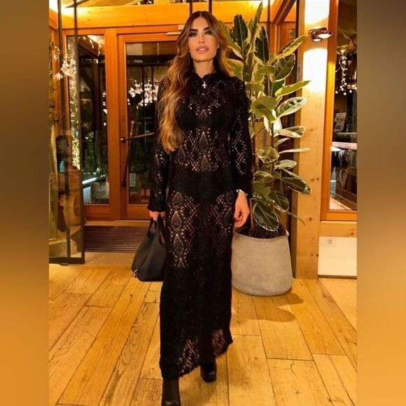 ZARA LIMITED EDITION LONG MAXI CROCHET DRESS - Picture 3 of 16